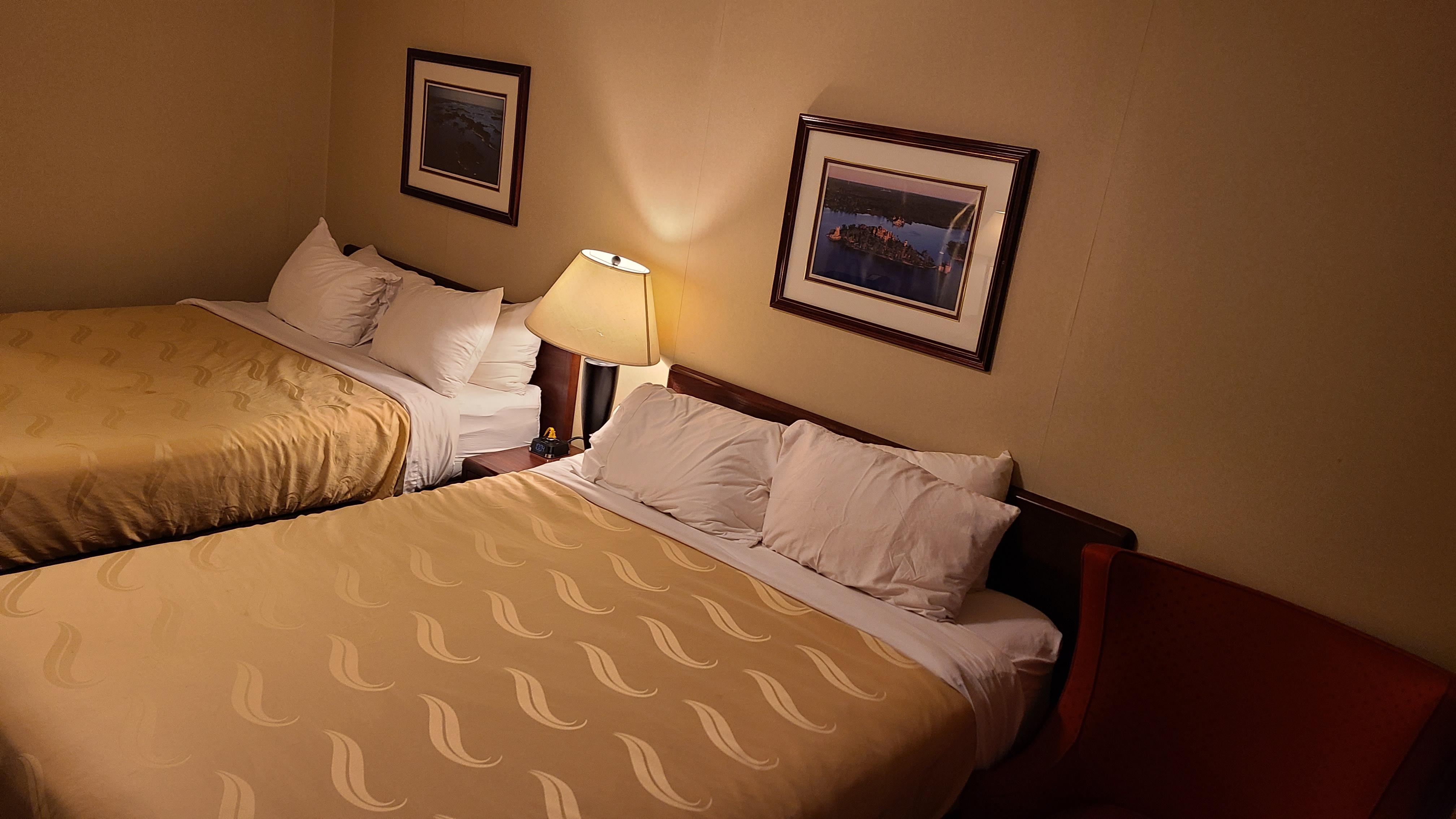 Quality Inn & Suites 1000 Islands Gananoque Esterno foto