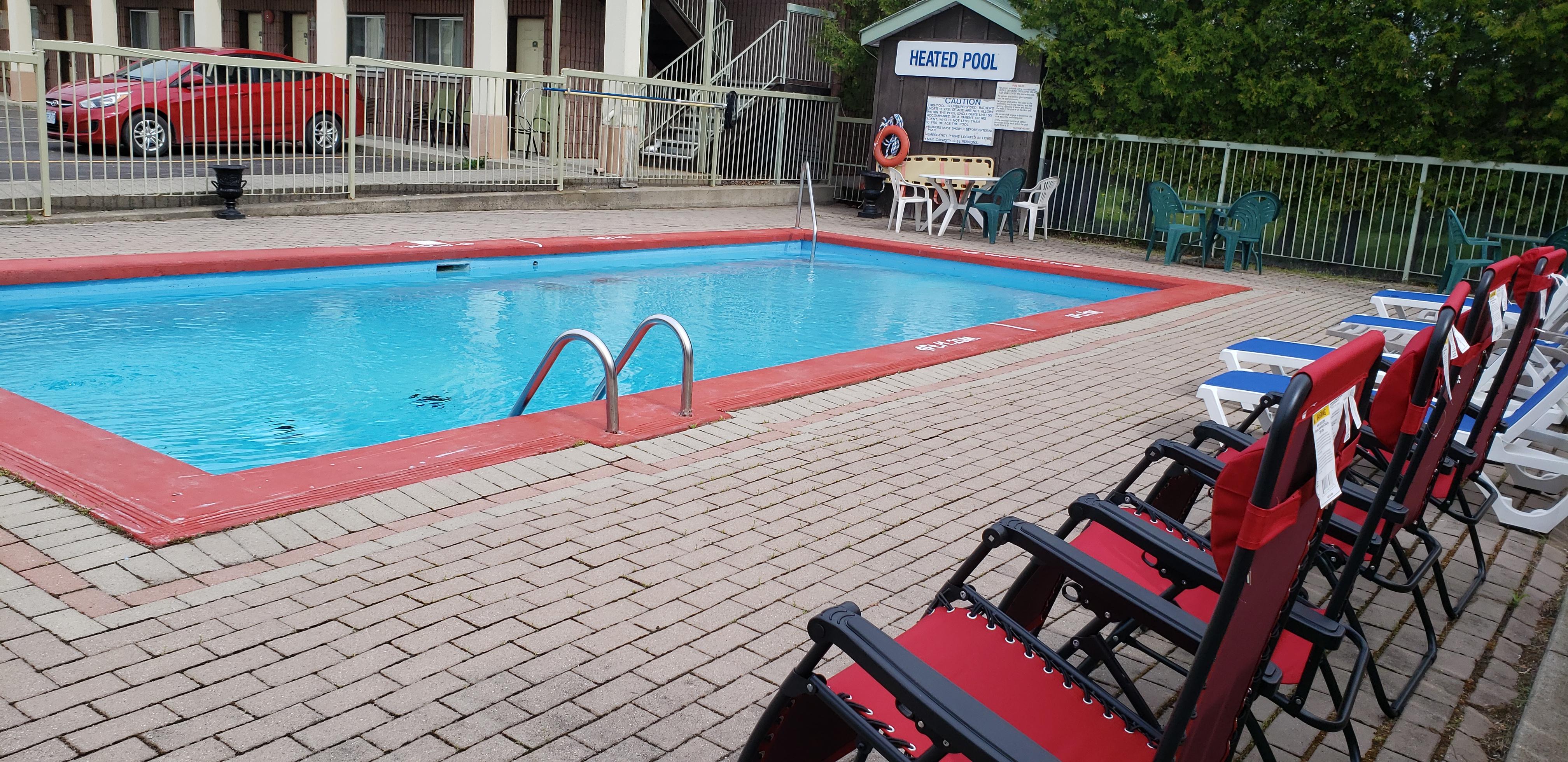 Quality Inn & Suites 1000 Islands Gananoque Esterno foto