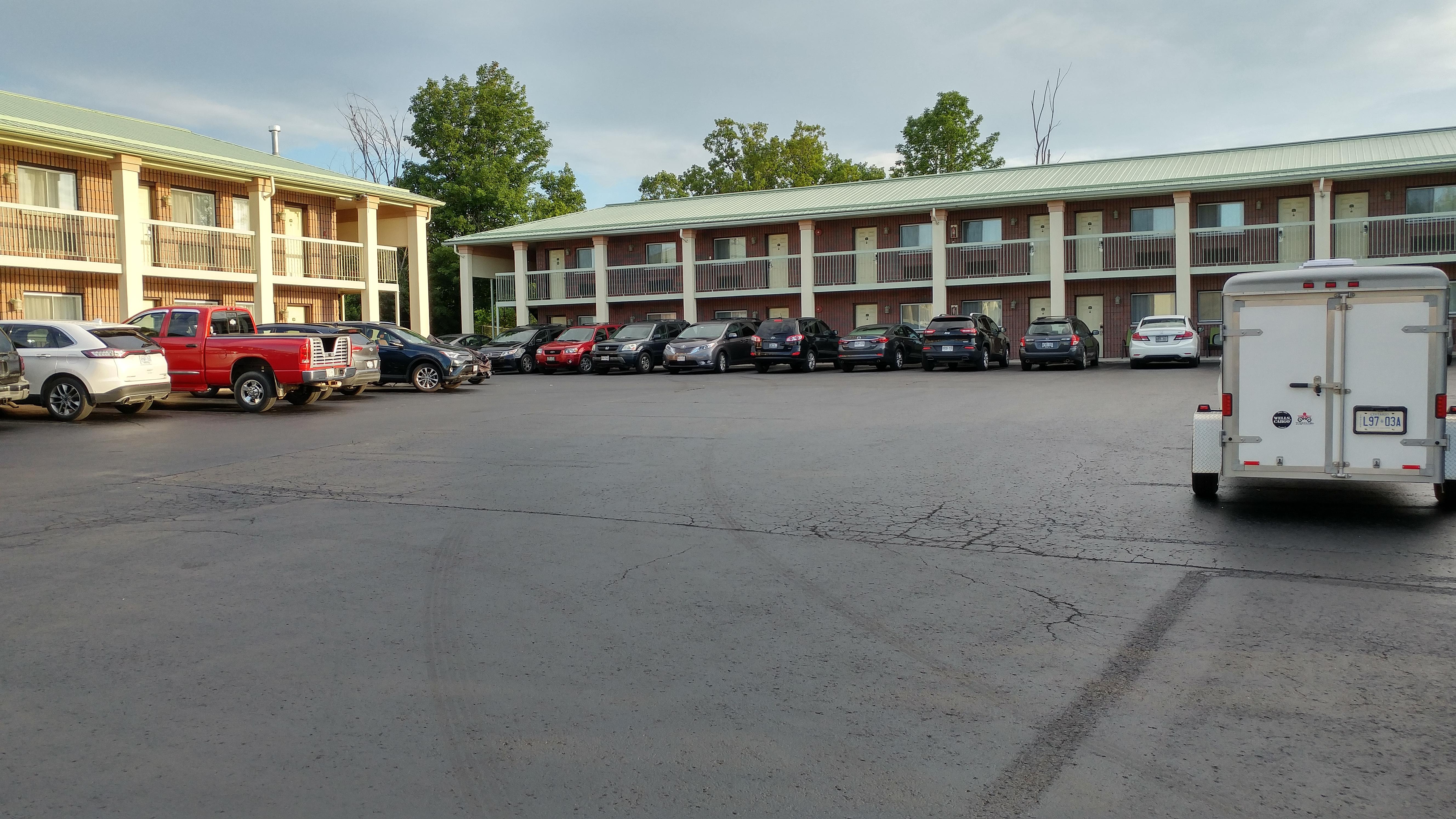 Quality Inn & Suites 1000 Islands Gananoque Esterno foto